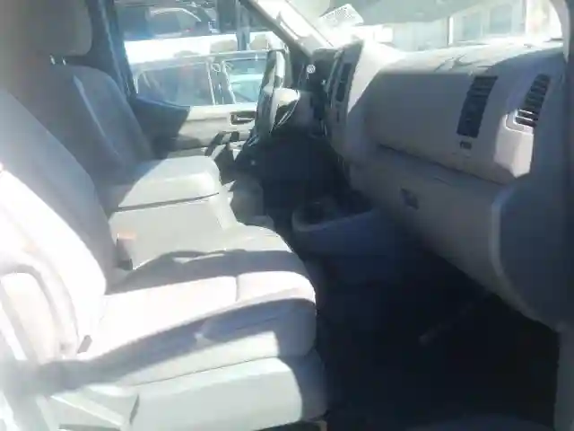 1N6AF0LY2KN810513 2019 NISSAN NV 2500 S-4