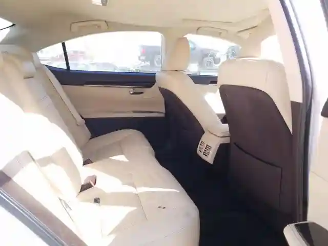 58ABK1GG7JU092573 2018 LEXUS ES 350-5