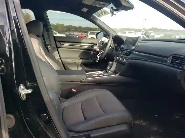1HGCV1F3XKA090763 2019 HONDA ACCORD SPORT-4
