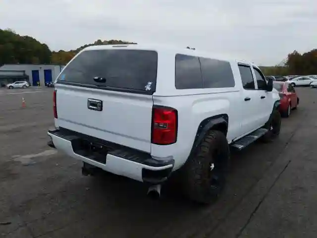 1GT12UE89GF123002 2016 GMC SIERRA K2500 DENALI-3