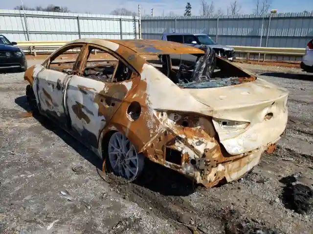 KMHD84LF0KU812911 2019 HYUNDAI ELANTRA-2
