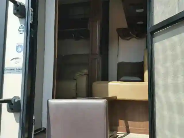 5SFG41209GE30203 2016 GATE MOTORHOME-4