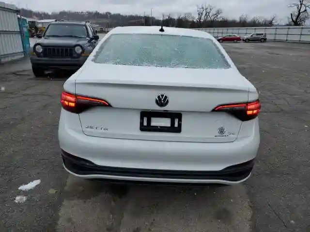 3VWEM7BU9PM049687 2023 VOLKSWAGEN JETTA-5