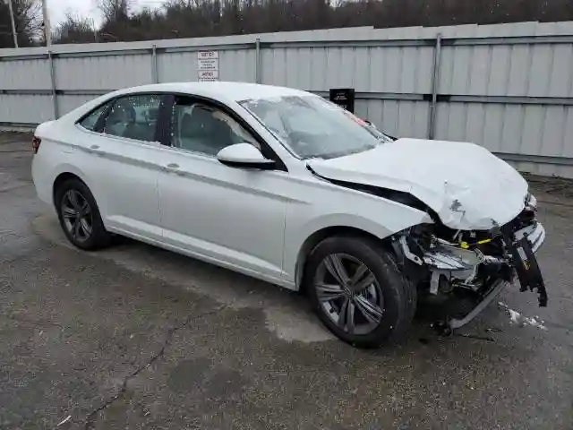 3VWEM7BU9PM049687 2023 VOLKSWAGEN JETTA-3