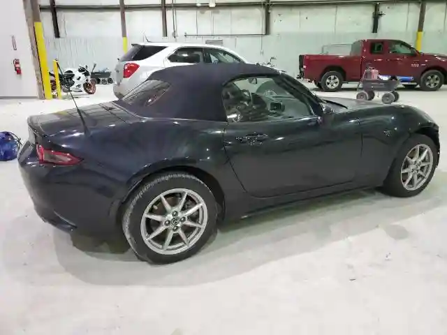 JM1NDAB78H0123258 2017 MAZDA MX5-2
