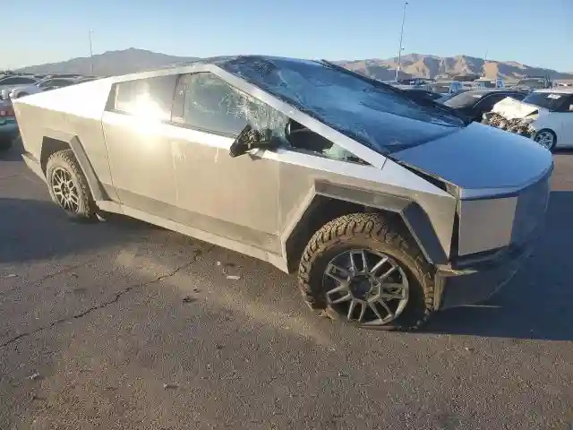 7G2CEHED0RA040175 2024 TESLA CYBERTRUCK-3