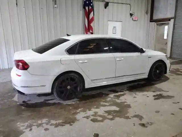 1VWDT7A32HC058712 2017 VOLKSWAGEN PASSAT-2