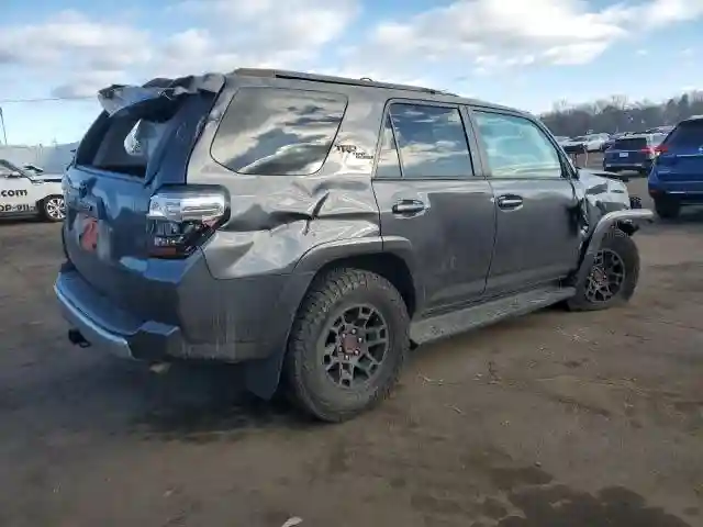 JTERU5JR9P6191717 2023 TOYOTA 4RUNNER SE-2