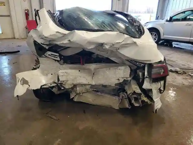 5YJ3E1EC8NF200530 2022 TESLA MODEL 3-5