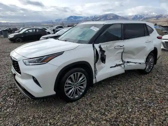 5TDFZRBH8LS005035 2020 TOYOTA HIGHLANDER-0