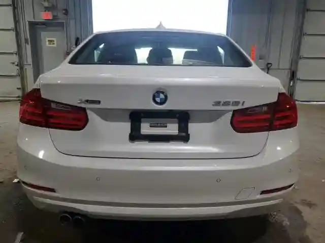 WBA3B5G59FNS18632 2015 BMW 3 SERIES-5