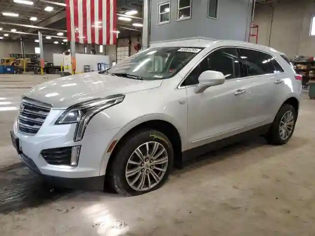 1GYKNDRS8HZ232420 2017 CADILLAC XT5-0