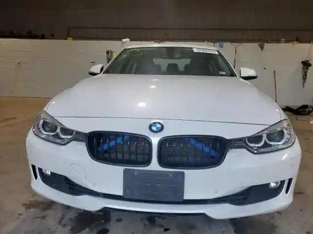 WBA3B5G59FNS18632 2015 BMW 3 SERIES-4
