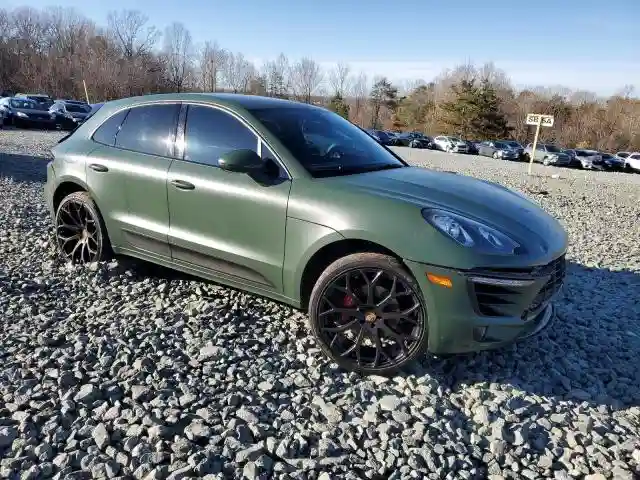 WP1AA2A50HLB08344 2017 PORSCHE MACAN-3