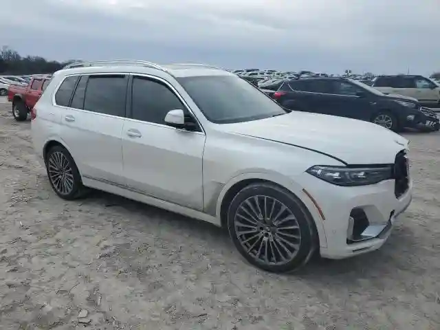 5UXCW2C08M9F73170 2021 BMW X7-3