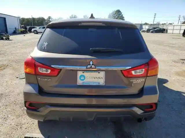 JA4AP3AU8JU024585 2018 MITSUBISHI OUTLANDER-5