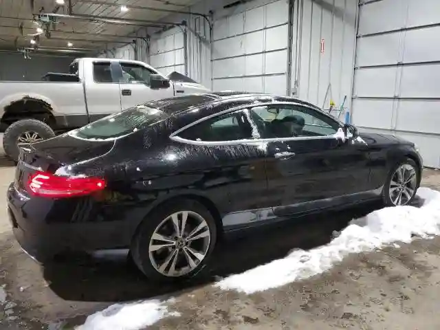 WDDWJ4KB8JF695992 2018 MERCEDES-BENZ C-CLASS-2