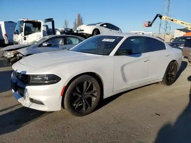 2C3CDXHGXGH246947 2016 DODGE CHARGER-0
