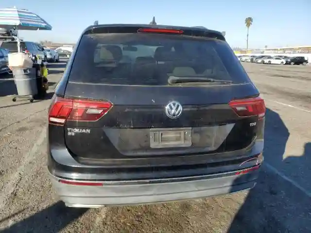 3VV3B7AX4JM020652 2018 VOLKSWAGEN TIGUAN-5