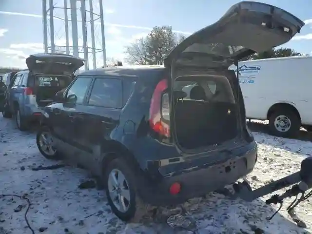 KNDJN2A26H7422827 2017 KIA SOUL-1