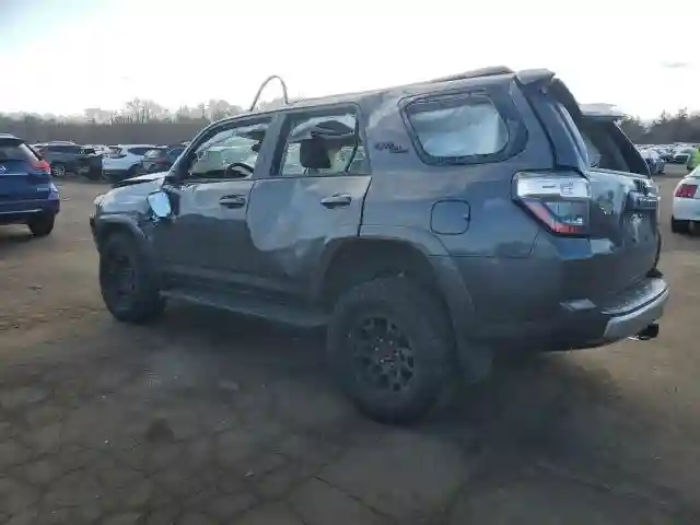 JTERU5JR9P6191717 2023 TOYOTA 4RUNNER SE-1