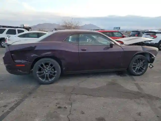 2C3CDZKG5NH232942 2022 DODGE CHALLENGER-2