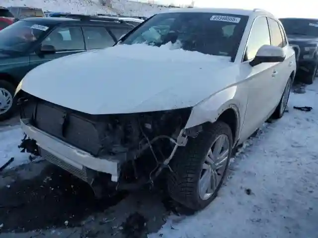 WA1BNAFY4J2174277 2018 AUDI Q5-0