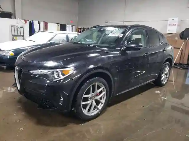 ZASFAKPN4J7B58362 2018 ALFA ROMEO STELVIO-0