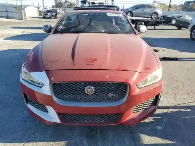 SAJAM4FV6JCP17944 2018 JAGUAR XE-4