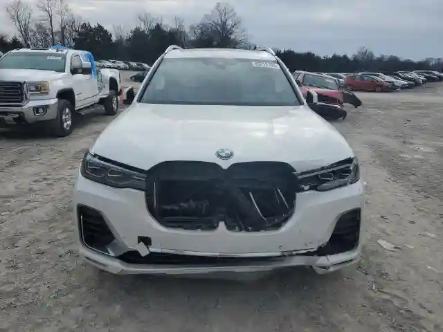 5UXCW2C08M9F73170 2021 BMW X7-4