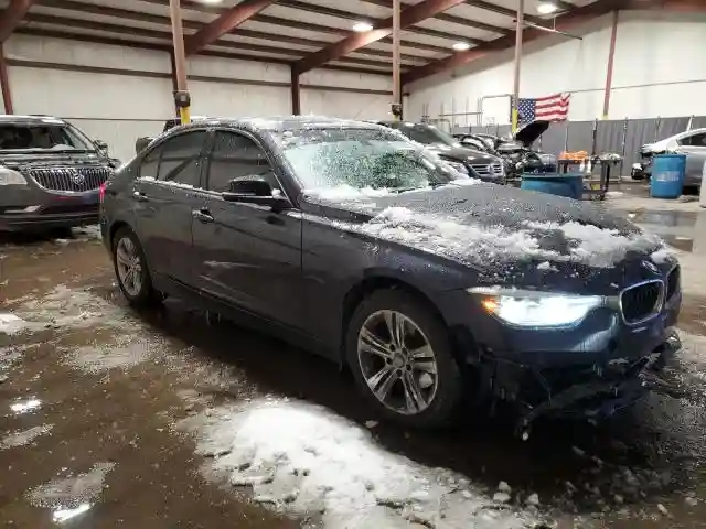 WBA8E3G5XGNU03162 2016 BMW 3 SERIES-3