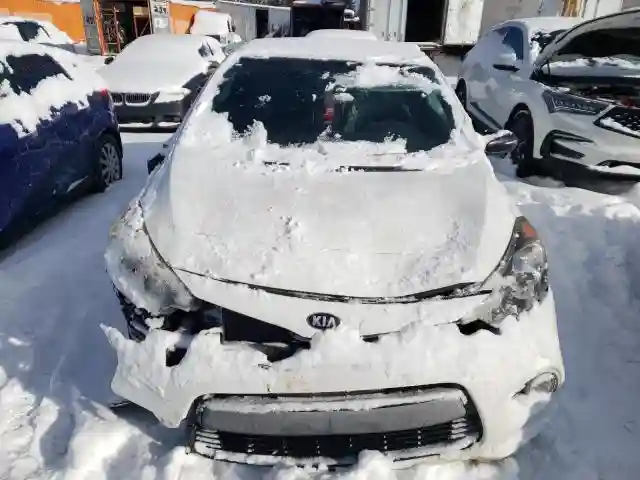 KNAFZ6A35G5472507 2016 KIA FORTE-4