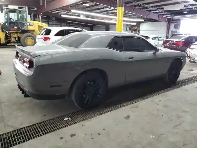 2C3CDZGG8JH205348 2018 DODGE CHALLENGER-2