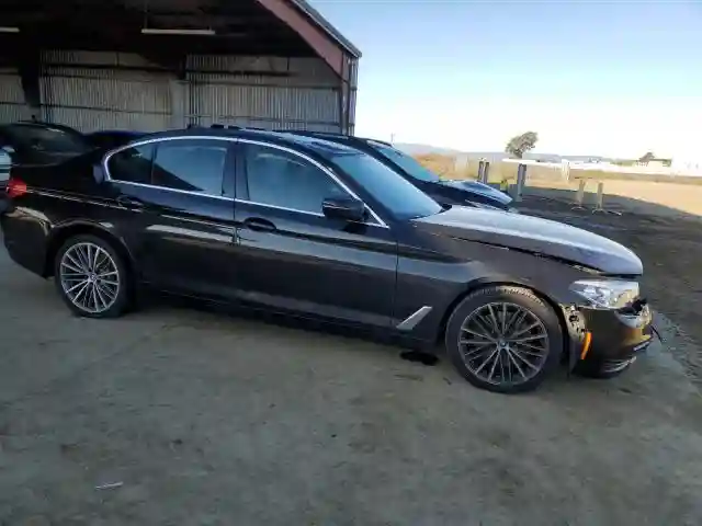 WBAJA5C5XKWA57957 2019 BMW 5 SERIES-3