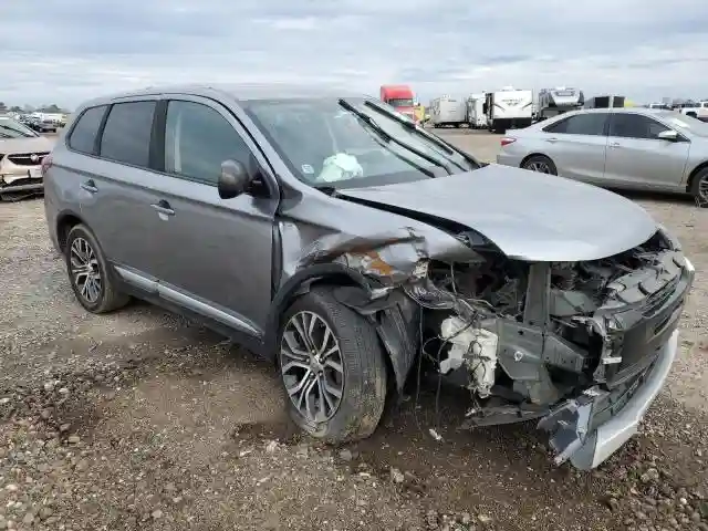 JA4AD2A31HZ024967 2017 MITSUBISHI OUTLANDER-3