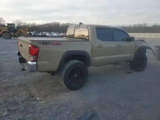 3TMCZ5AN3HM115324 2017 TOYOTA TACOMA-2