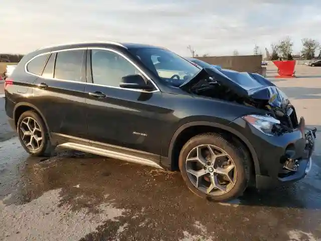 WBXHT3C30J5K23793 2018 BMW X1-3