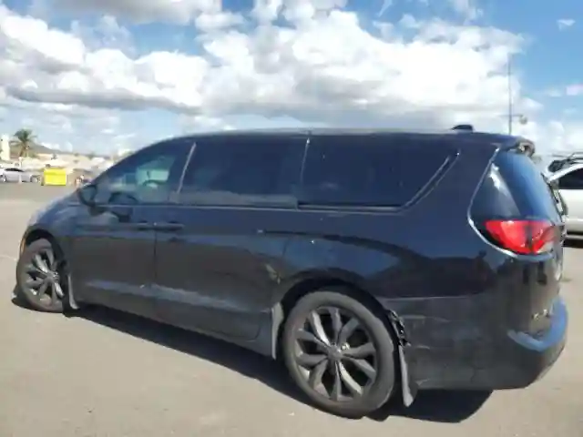 2C4RC1FGXKR567351 2019 CHRYSLER PACIFICA-1
