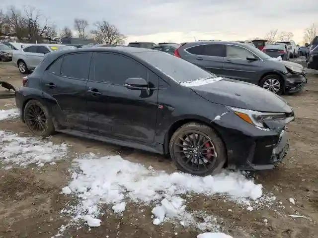 JTNABAAE6PA006156 2023 TOYOTA GR COROLLA-3