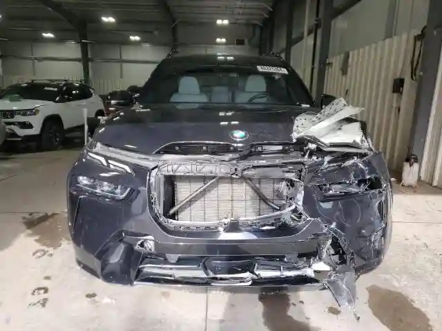 5UX23EM03P9P84153 2023 BMW X7-4