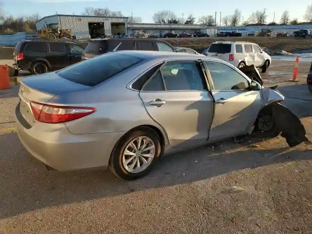 4T4BF1FK8GR577756 2016 TOYOTA CAMRY-2
