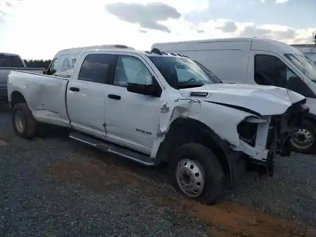 3C63RRHLXRG110382 2024 RAM 3500-3