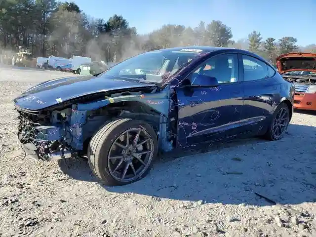 5YJ3E1EB6NF263228 2022 TESLA MODEL 3-0
