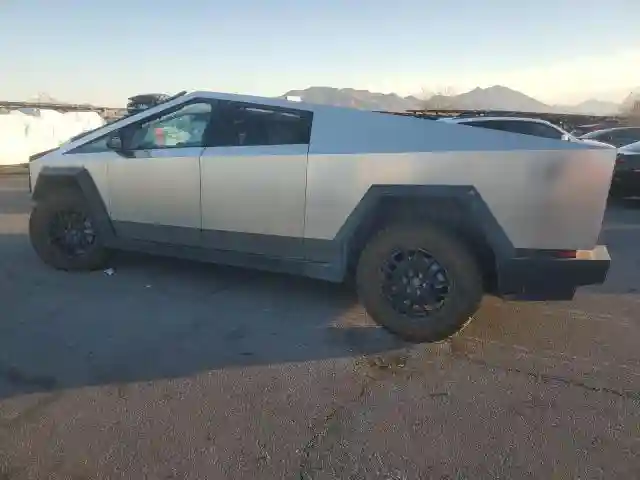 7G2CEHED0RA040175 2024 TESLA CYBERTRUCK-1