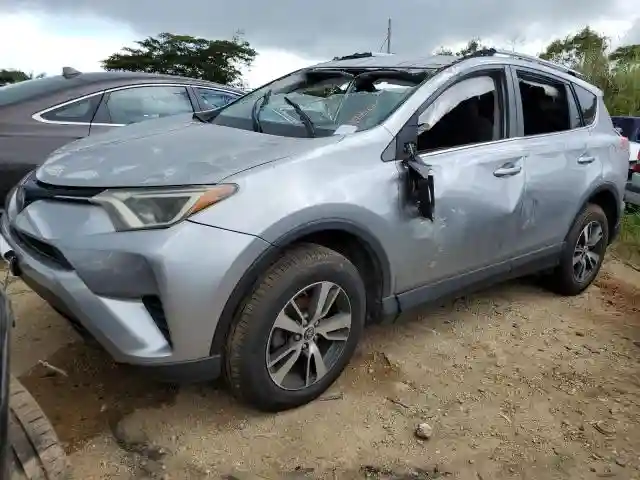 JTMZFREV3JJ209758 2018 TOYOTA RAV4-0