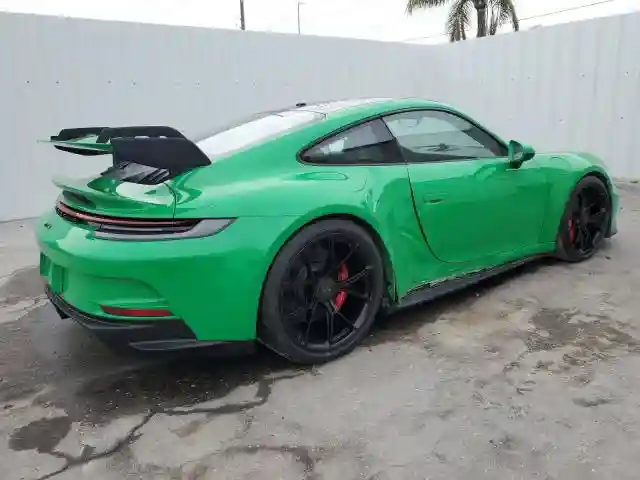 WP0AC2A92NS268077 2022 PORSCHE 911-2