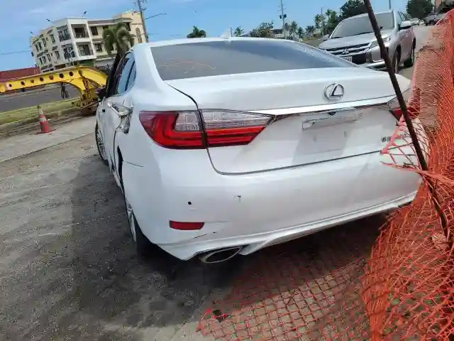JTHBK1GG5H2257679 2017 LEXUS ES350-5