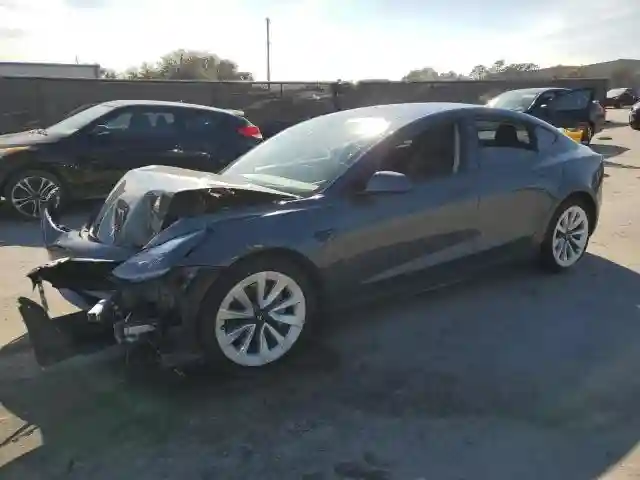 5YJ3E1EBXNF145554 2022 TESLA MODEL 3-0
