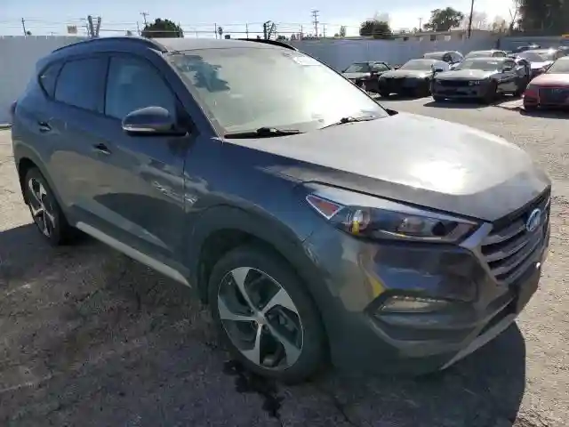 KM8J3CA23JU642635 2018 HYUNDAI TUCSON-3
