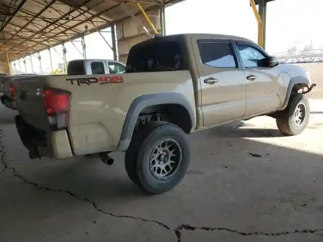 3TMCZ5AN1JM160641 2018 TOYOTA TACOMA-2